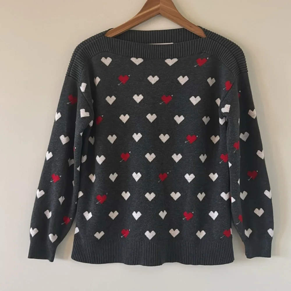 LOFT Heart Boatneck Sweater Size‎ Small Excellent!